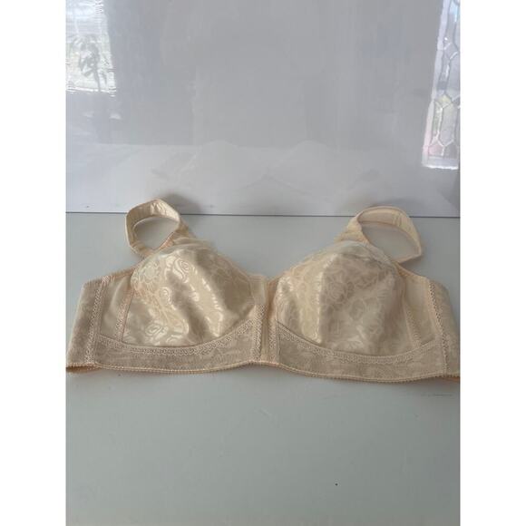 New Beige Wireless Bra Padded shoulders and adjustable straps, support. Size 44B - Picture 1 of 13